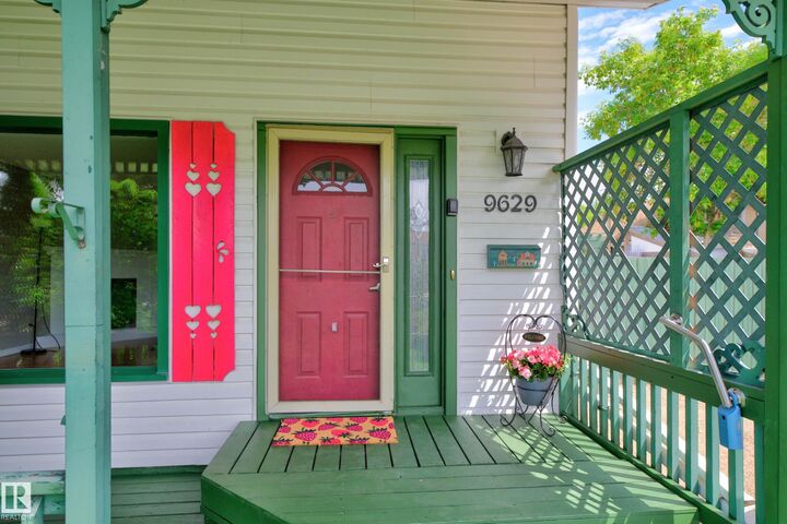 Property Photo:  9629 81 Street  AB T8L 3C7 