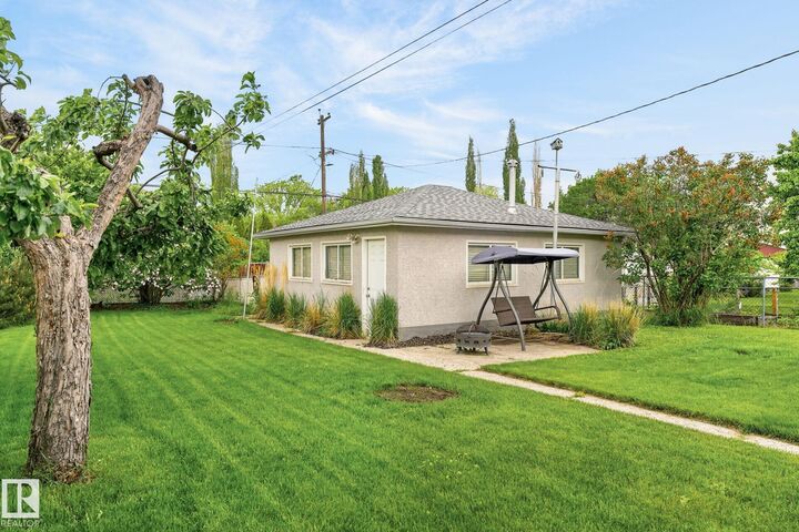 Property Photo:  9436 77 Street NW  AB T6C 2M6 
