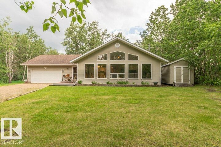 Property Photo: 51205 Rr195 85 AB T0B 4J0