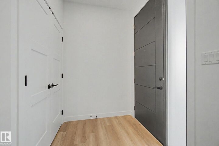 Property Photo:  4 Willow Heights Drive  AB T7Z 2J9 