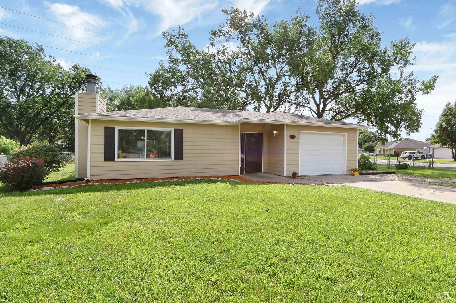 Property Photo:  2445 Buttonwood Drive  KS 66502 