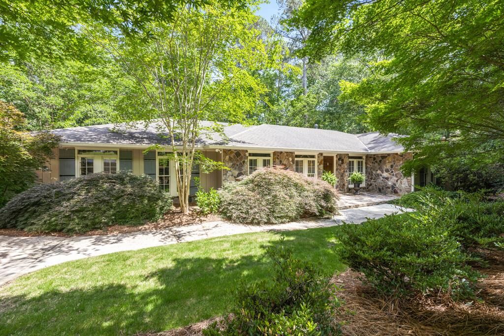 Property Photo: 6724 Green Island Drive GA 31904