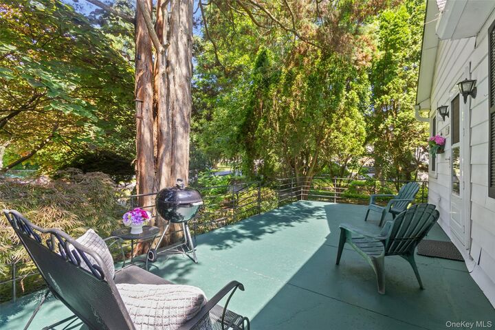 Property Photo: 3206 Hollywood Street NY 10547