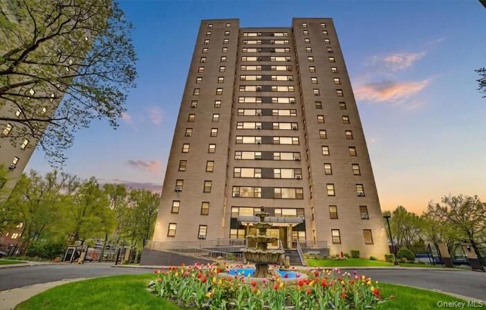 Property Photo: 1 Fordham Hill Oval 2E NY 10468