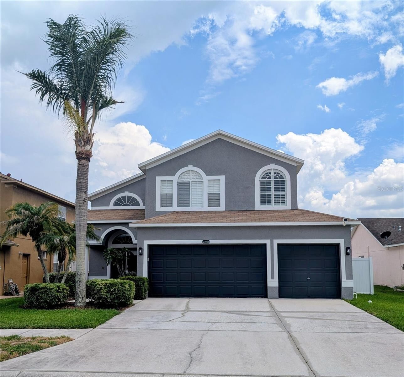 Property Photo: 27506 Waikiki Court FL 33544