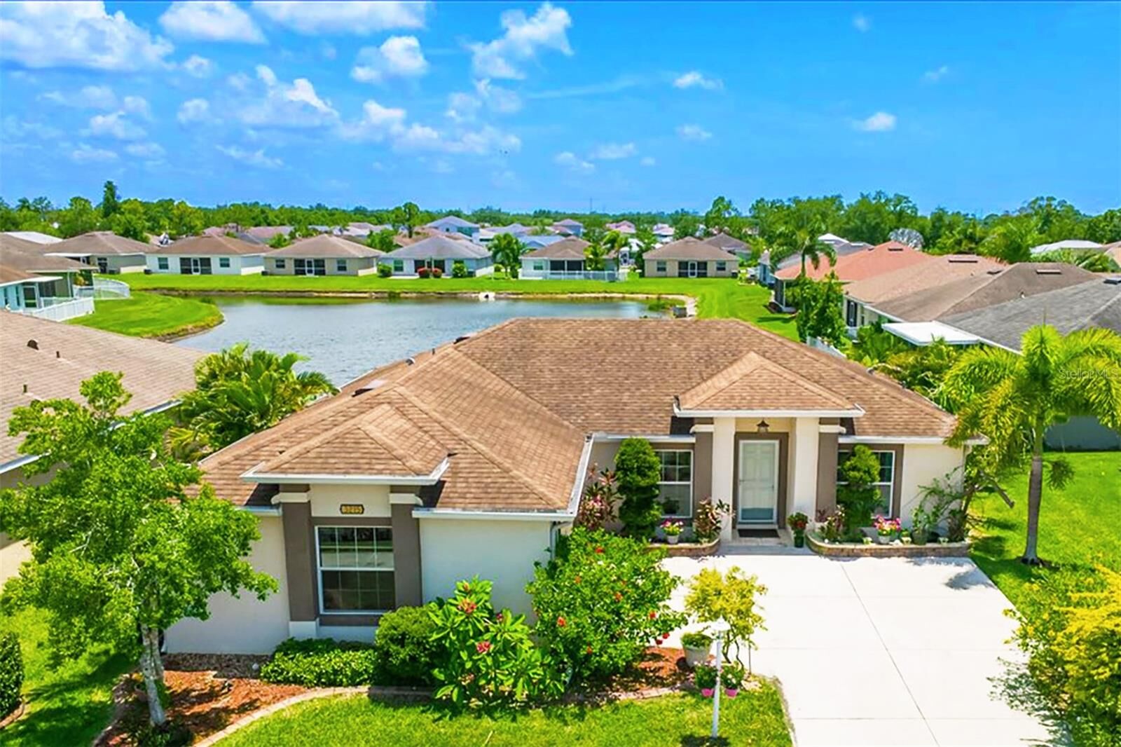Property Photo:  3215 55th Street E  FL 34221 
