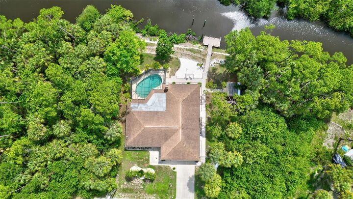 Property Photo:  2199 Bendway Drive  FL 33948 