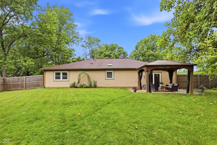 Property Photo:  8035 Vineyard Drive  IN 46260 