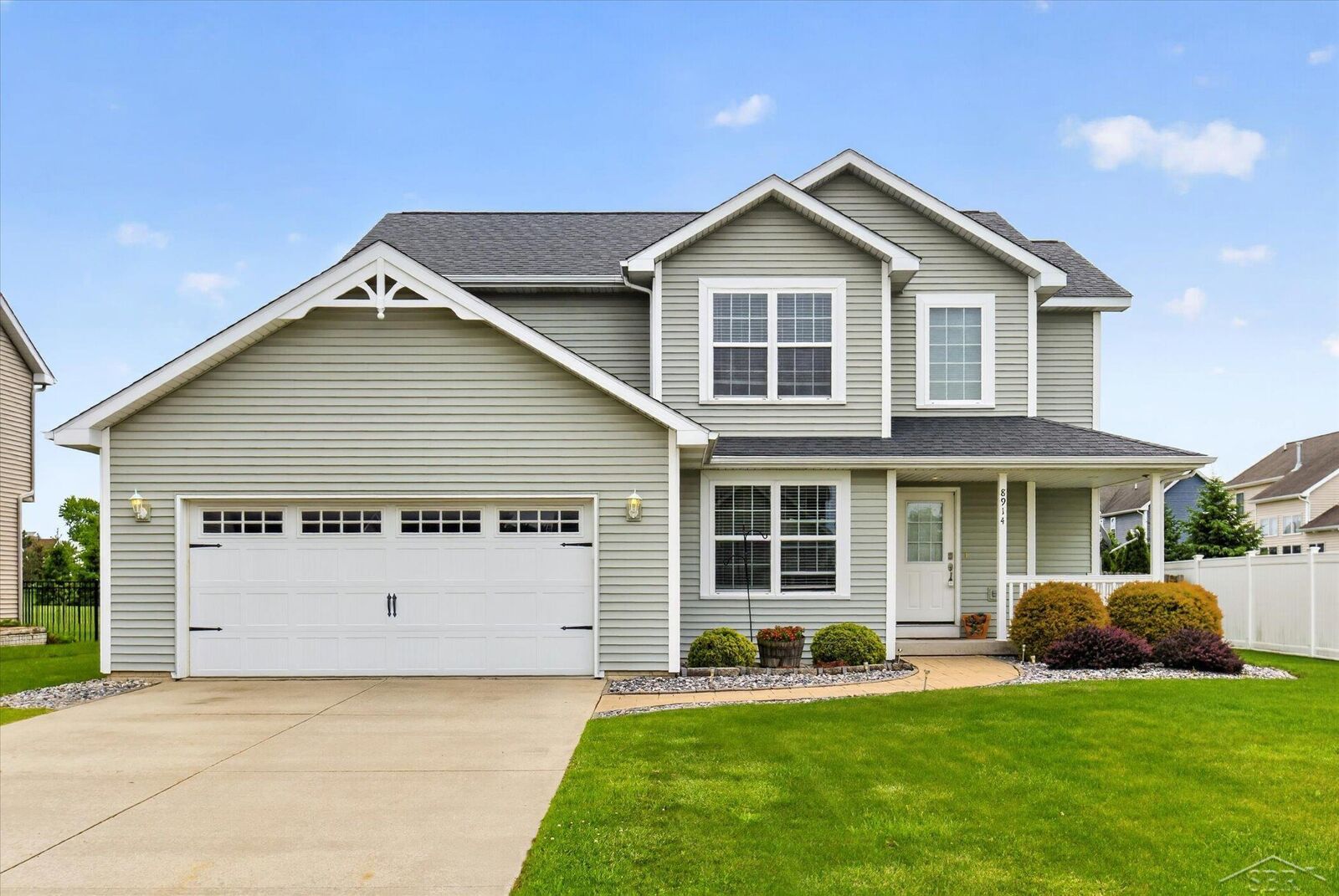 Property Photo:  8914 Cottonwood Drive  MI 48623-9123 
