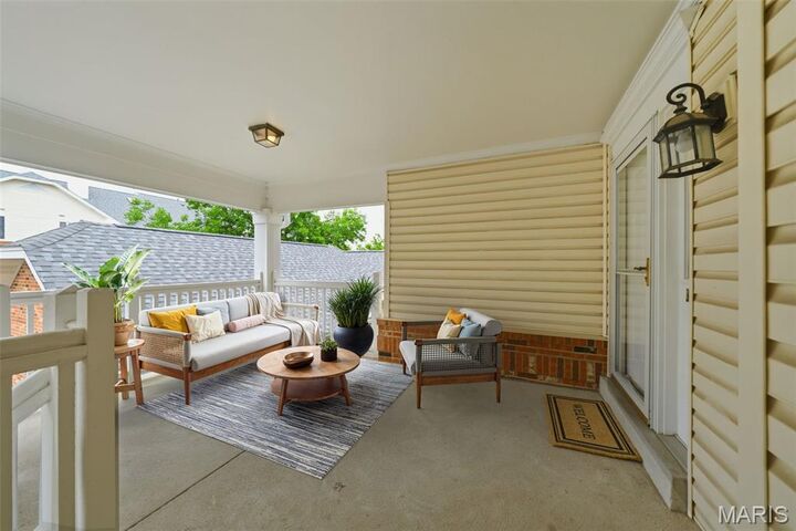 Property Photo:  7312 Woodlawn Colonial Lane  MO 63119 