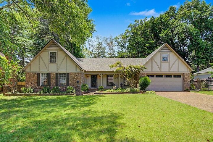 Property Photo: 2949 Sandy Creek Dr TN 38138