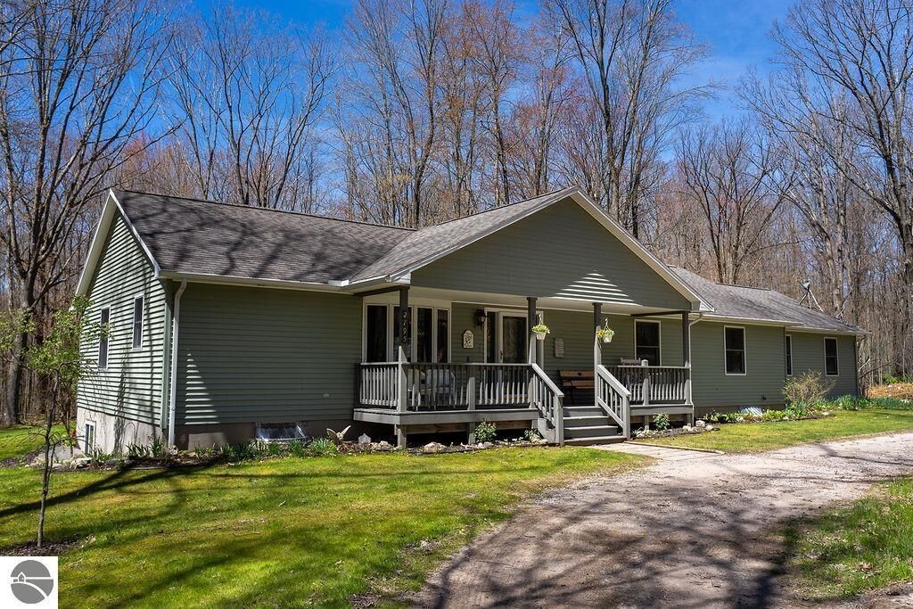Property Photo:  2795 Spruce Hill Drive  MI 48622 