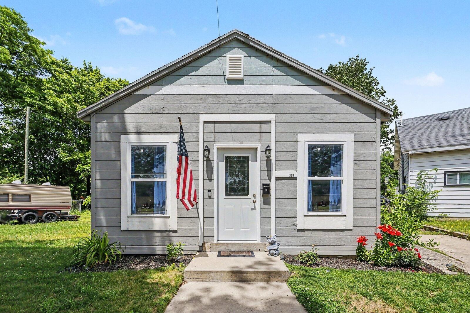 Property Photo: 307 E Telegraph Street MI 49047