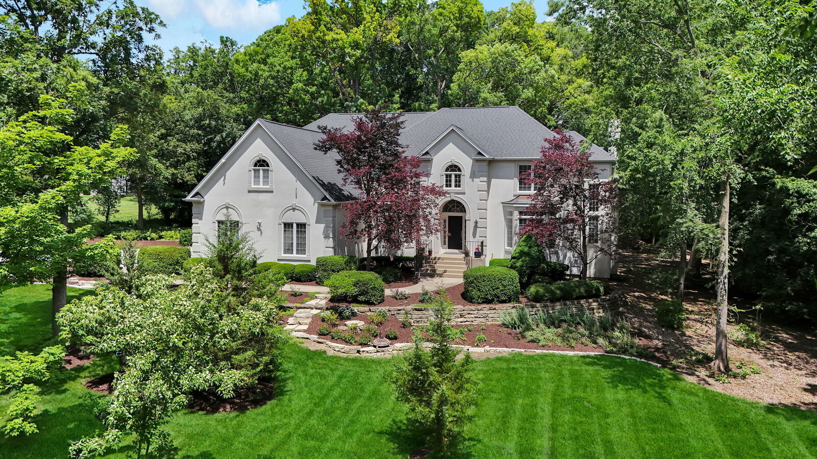 Property Photo: 36W244 Fieldcrest Drive IL 60175