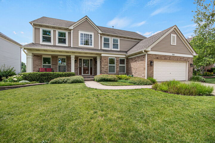 Property Photo: 752 Easton Lane IL 60007