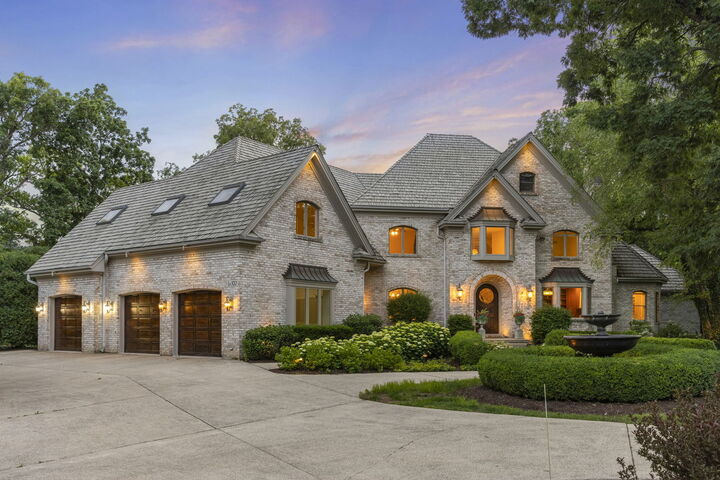 Property Photo:  1S370 Winfield Road  IL 60189 