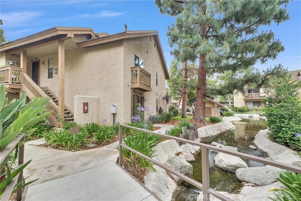 Property Photo: 326 Tangelo 323 CA 92618