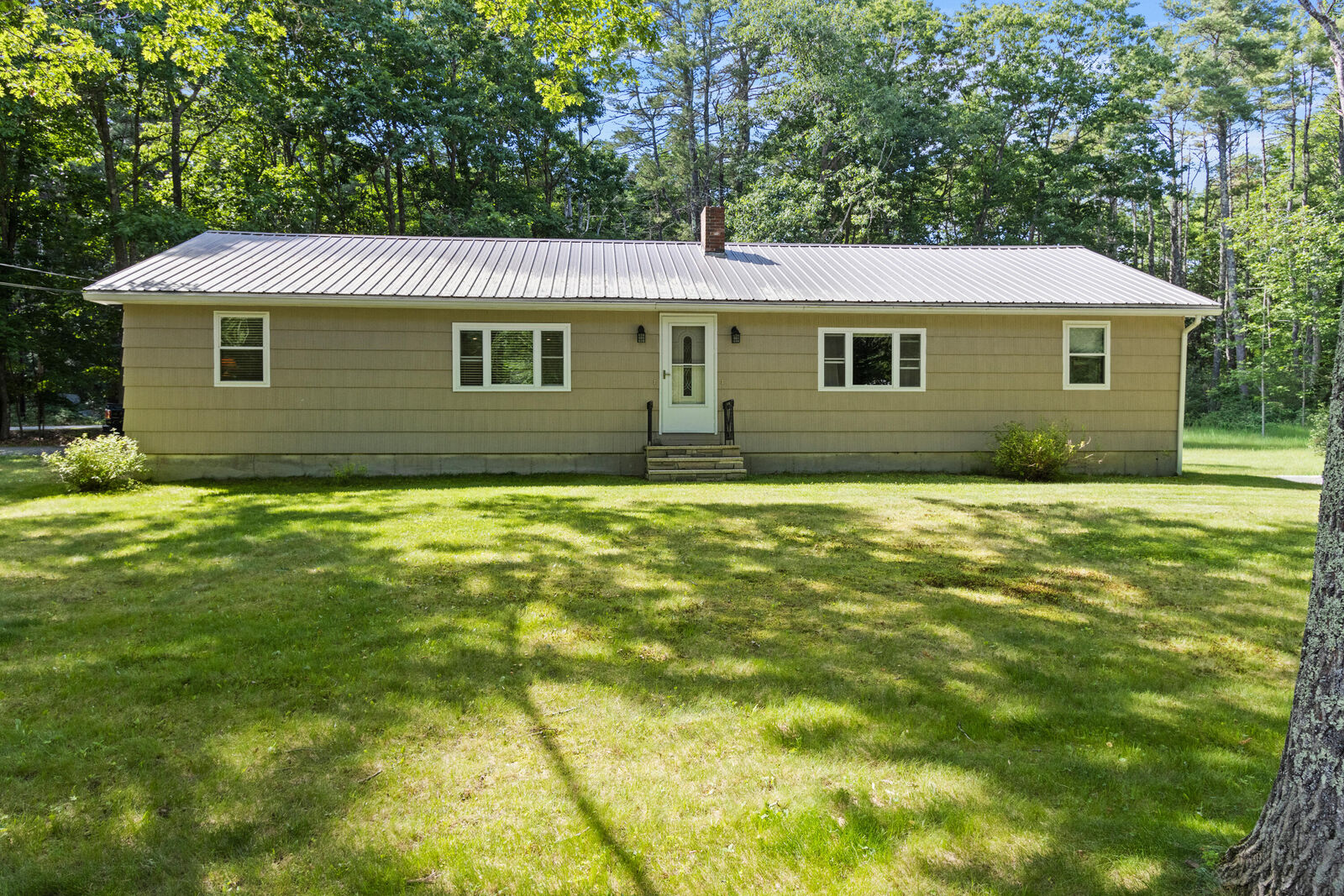 Property Photo:  607 Granite Street  ME 04096 