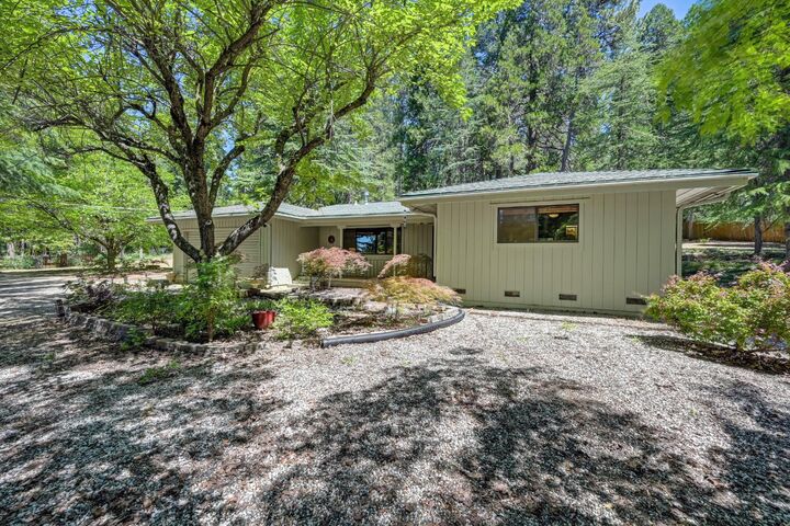 Property Photo:  10650 Pine Hill Drive  CA 95945 