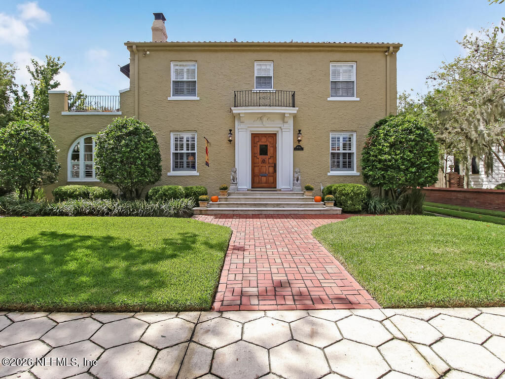Property Photo: 1856 Challen Avenue FL 32205