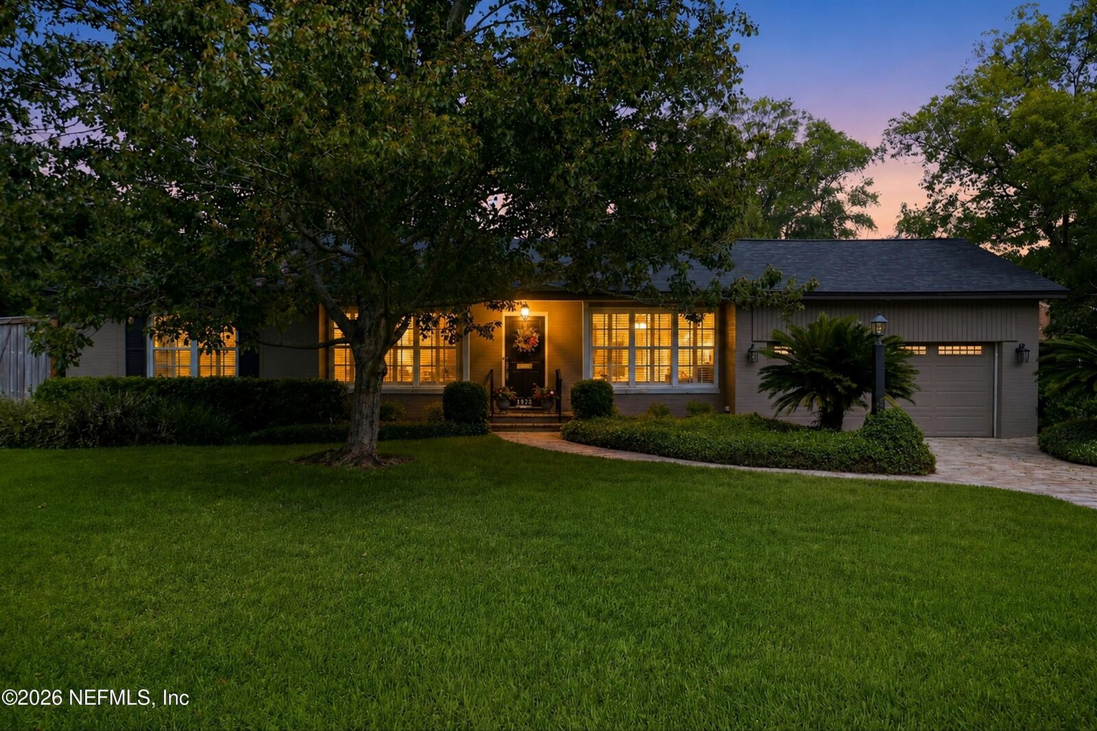 Property Photo: 5125 Arapahoe Avenue FL 32210