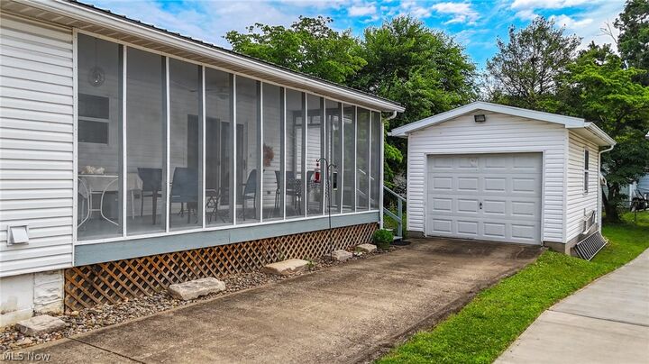 Property Photo:  419 Williams Avenue  WV 26187 