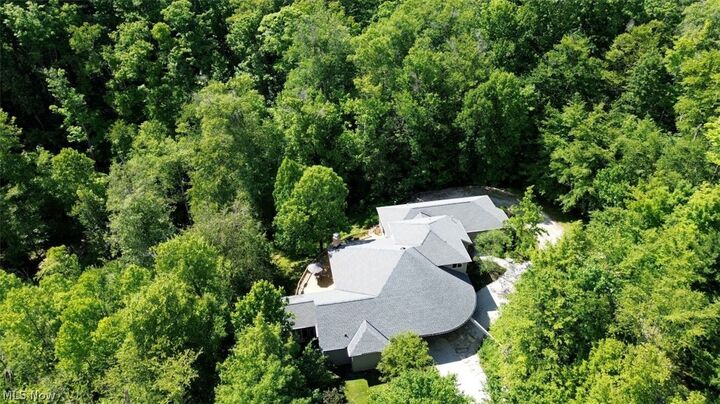 Property Photo: 13540 Ledgebrook Lane OH 44022