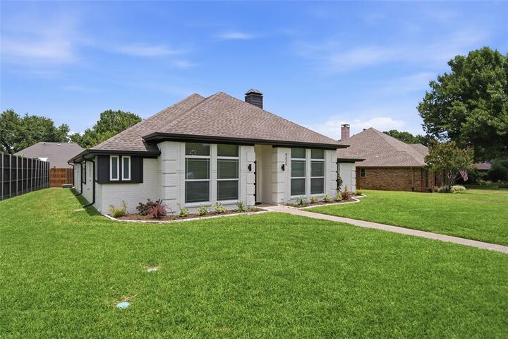 Property Photo:  4229 Emerson Drive  TX 75093 