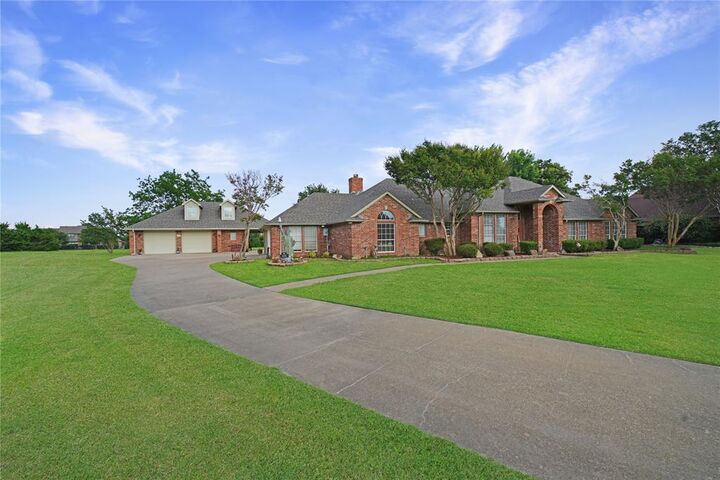 Property Photo:  2152 Chisholm Trail  TX 75032 