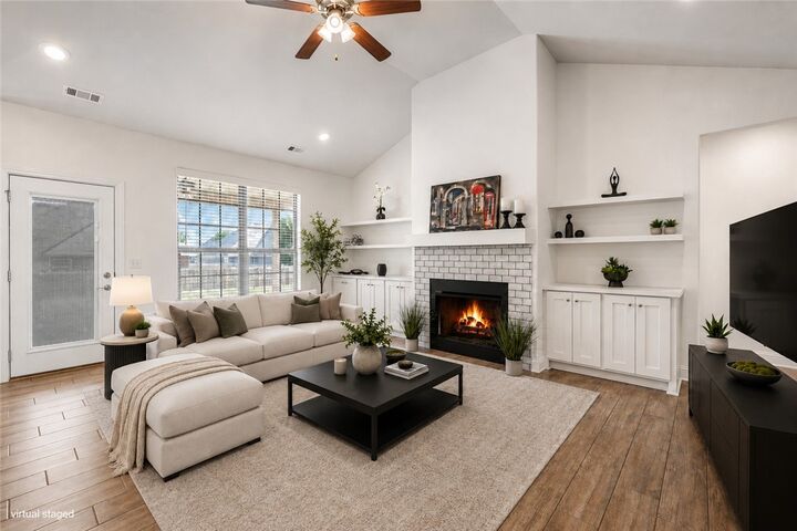 Property Photo:  1041 W Ashmore Landing Loop  AR 72719 
