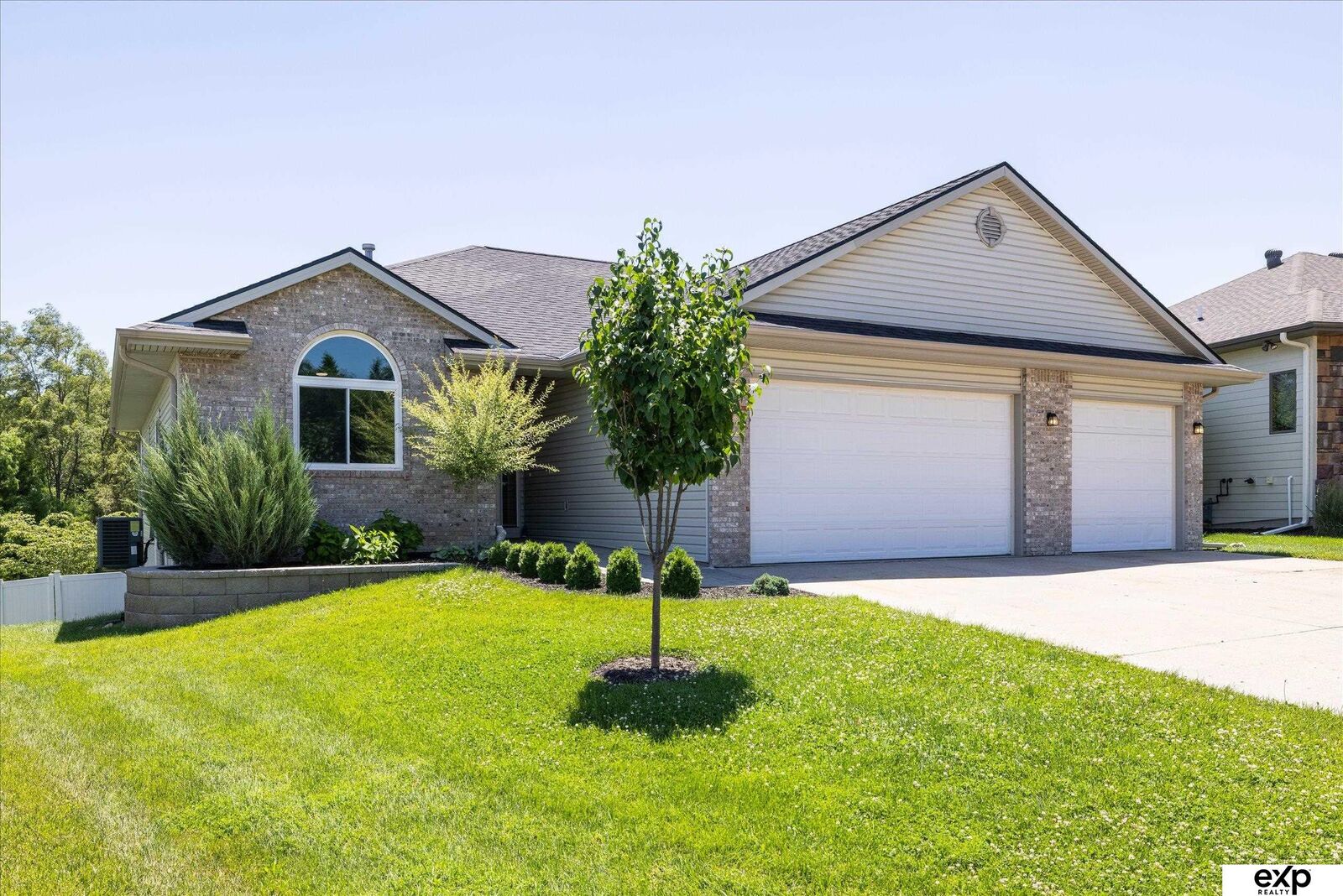 Property Photo: 230 E View Drive IA 51503