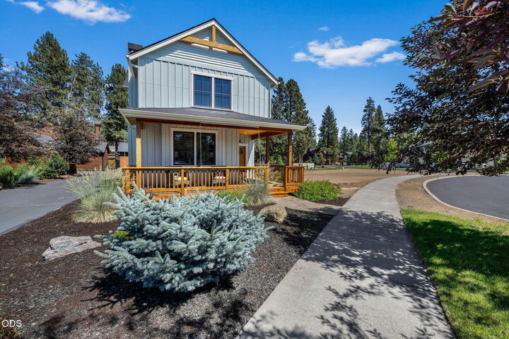 Property Photo:  446 S Cottonwood Street  OR 97759 