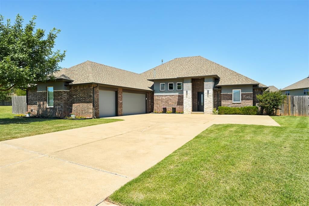 Property Photo:  2433 NW 173rd Street  OK 73012 
