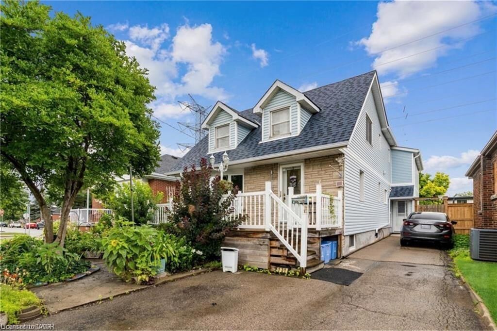 Property Photo:  131 Bell Avenue 1  ON L8K 3E5 