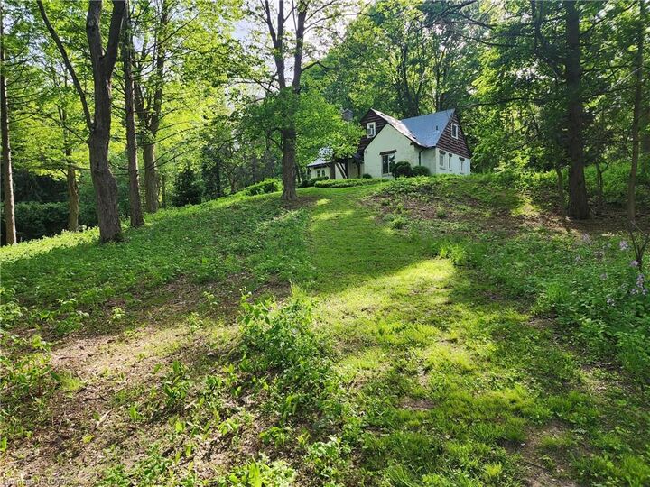 Property Photo:  311 Golf Links Road  ON L9G 2N6 
