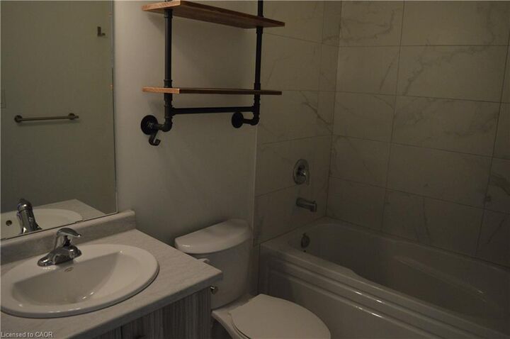 Property Photo:  32 Dryden Lane  ON L8H 0B6 