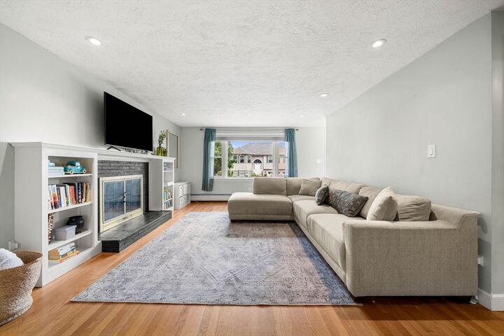 Property Photo:  25 Fellsmere Ave  MA 01880 