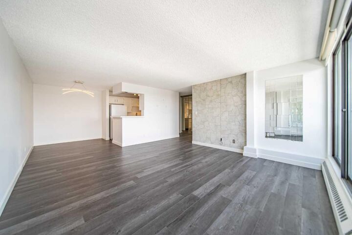 Property Photo: 8604 48 Avenue NW 712 AB T2B 5E6