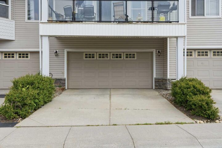 Property Photo:  406 Rocky Vista Gardens NW  AB T3G 5V1 
