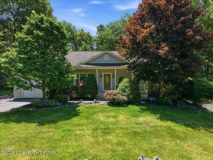 Property Photo: 252 Chestnut Road PA 18347