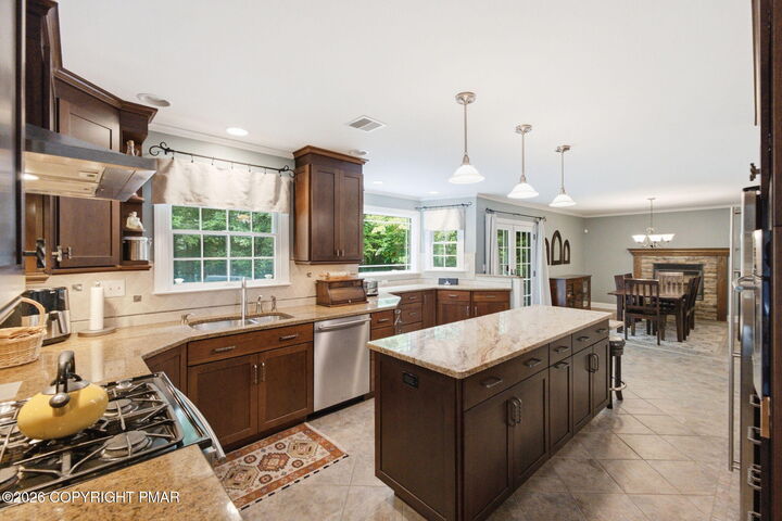 Property Photo:  3 Theresa Lane  PA 18353 