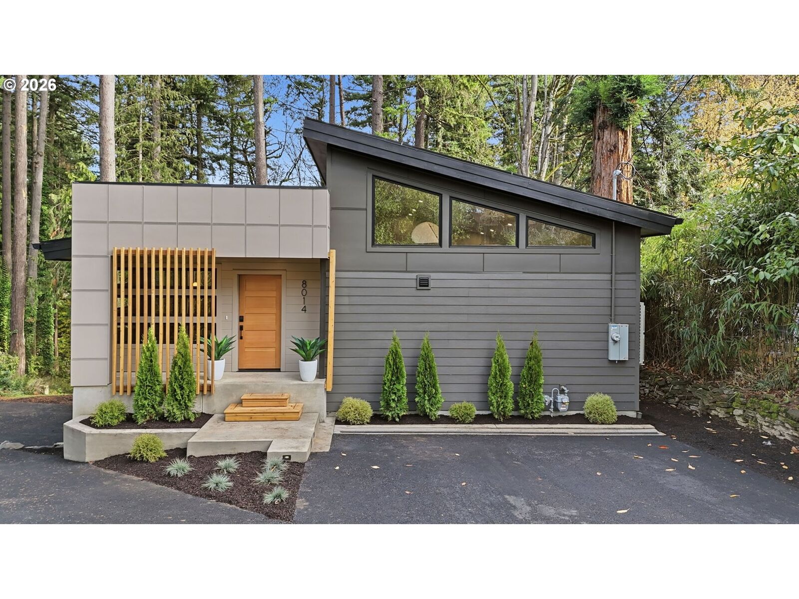Property Photo: 8014 SW 54th Ave OR 97219