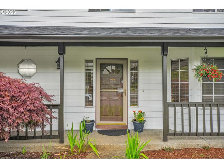 Property Photo:  1510 NW Towle Ter  OR 97030 
