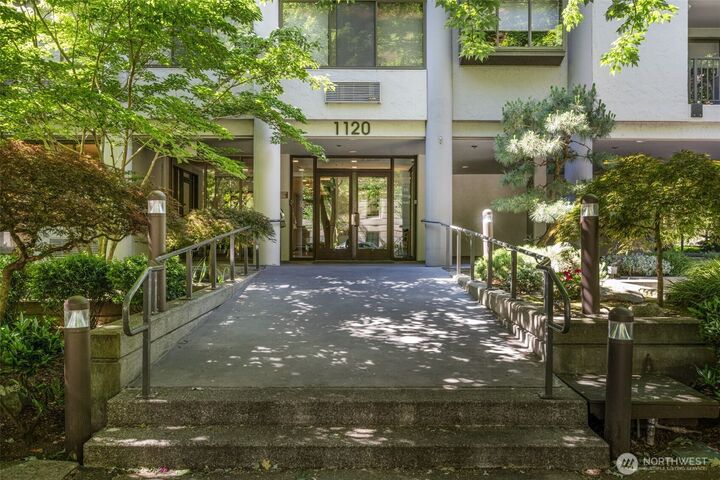 Property Photo: 1120 Spring Street 202 WA 98104