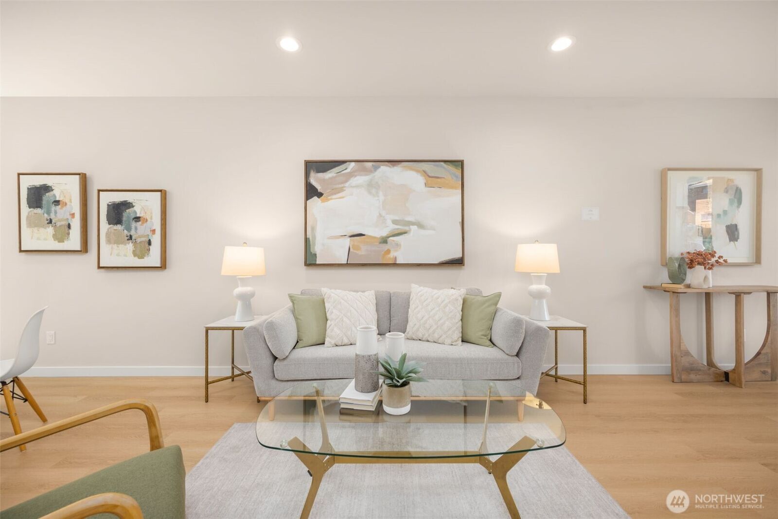 Property Photo: 2805 S Charles Street S WA 98144