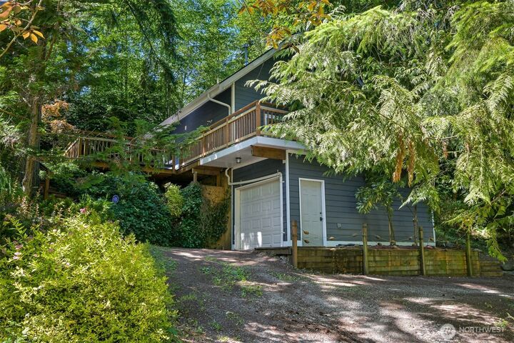 Property Photo:  10  Austin Creek Lane  WA 98229 