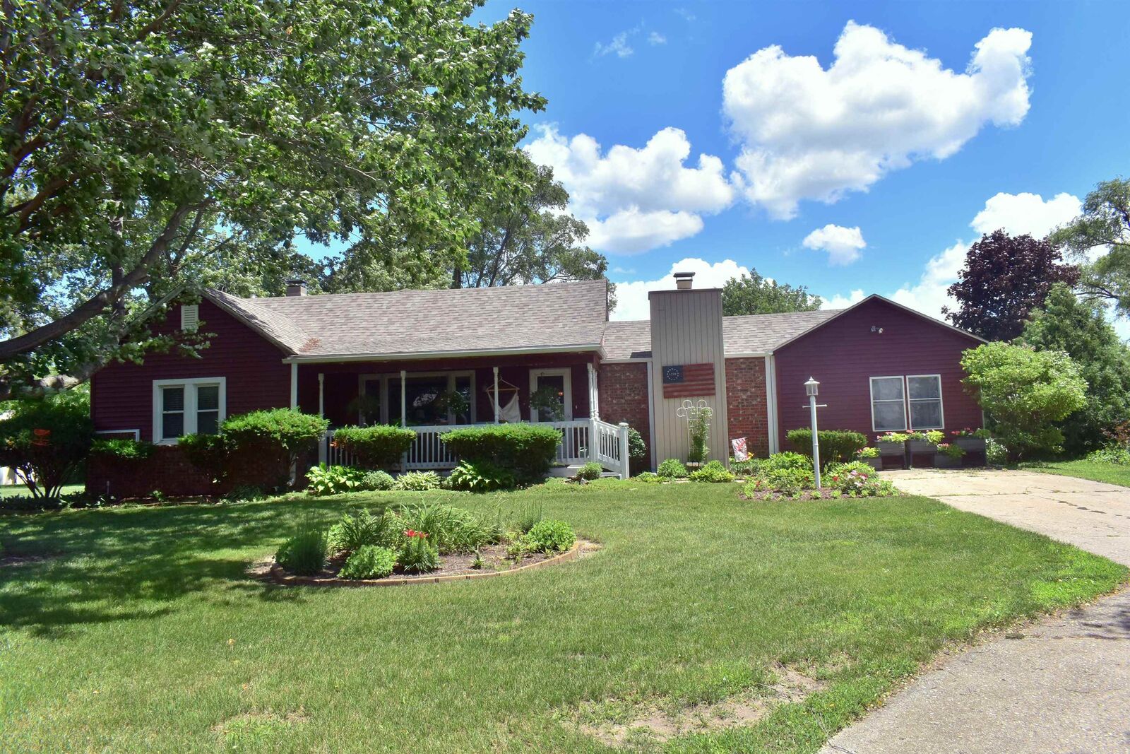 Property Photo: 5337 N Main Street IL 61103