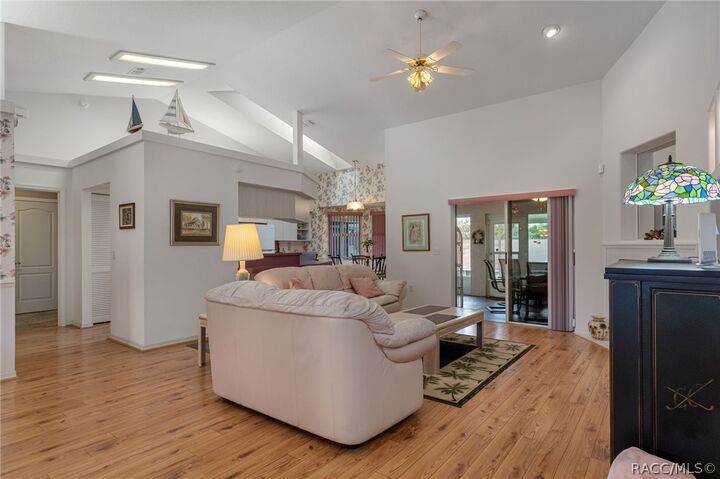 Property Photo: 1000 S Brookfield Drive FL 34461