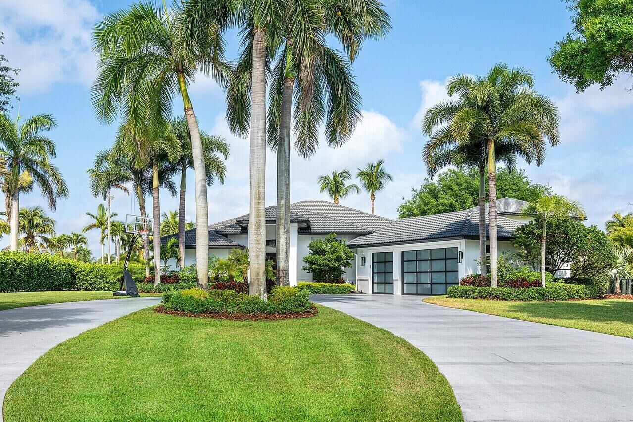 Property Photo: 8331 Sawpine Road FL 33446
