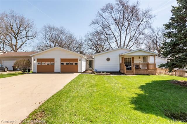 Property Photo: 15088 Norway Street MI 48161